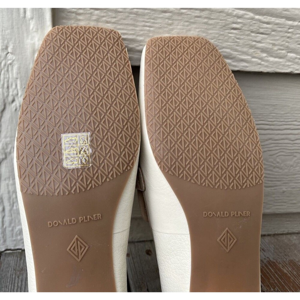 New! Donald Pliner Saeli Women's 10 Cream Leather Loafers Kiltie Horsebit Detail - Picture 13 of 14